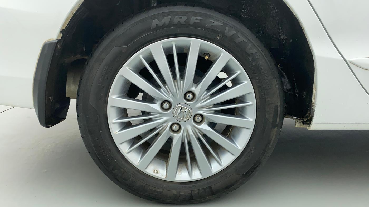 2022 Honda City 1.5L I-VTEC V MT 5TH GEN, Petrol, Manual, 20,344 km, Right Rear Wheel