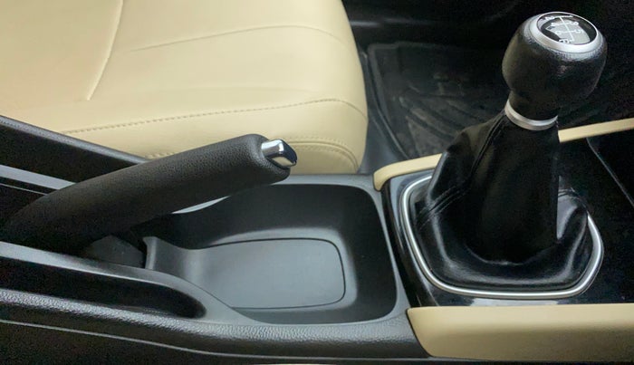 2022 Honda City 1.5L I-VTEC V MT 5TH GEN, Petrol, Manual, 20,344 km, Gear Lever