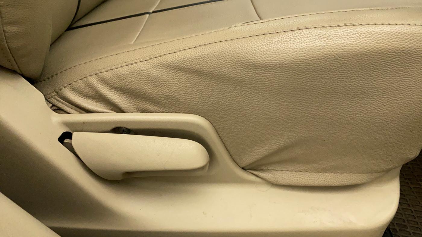 2015 Maruti Swift Dzire VXI, Petrol, Manual, 73,453 km, Driver Side Adjustment Panel