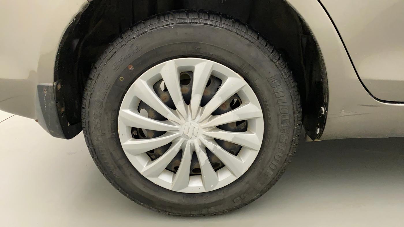 2015 Maruti Swift Dzire VXI, Petrol, Manual, 73,453 km, Right Rear Wheel