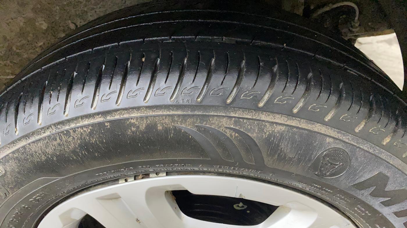 2021 KIA SONET HTK 1.2, Petrol, Manual, 46,028 km, Left Rear Tyre Tread