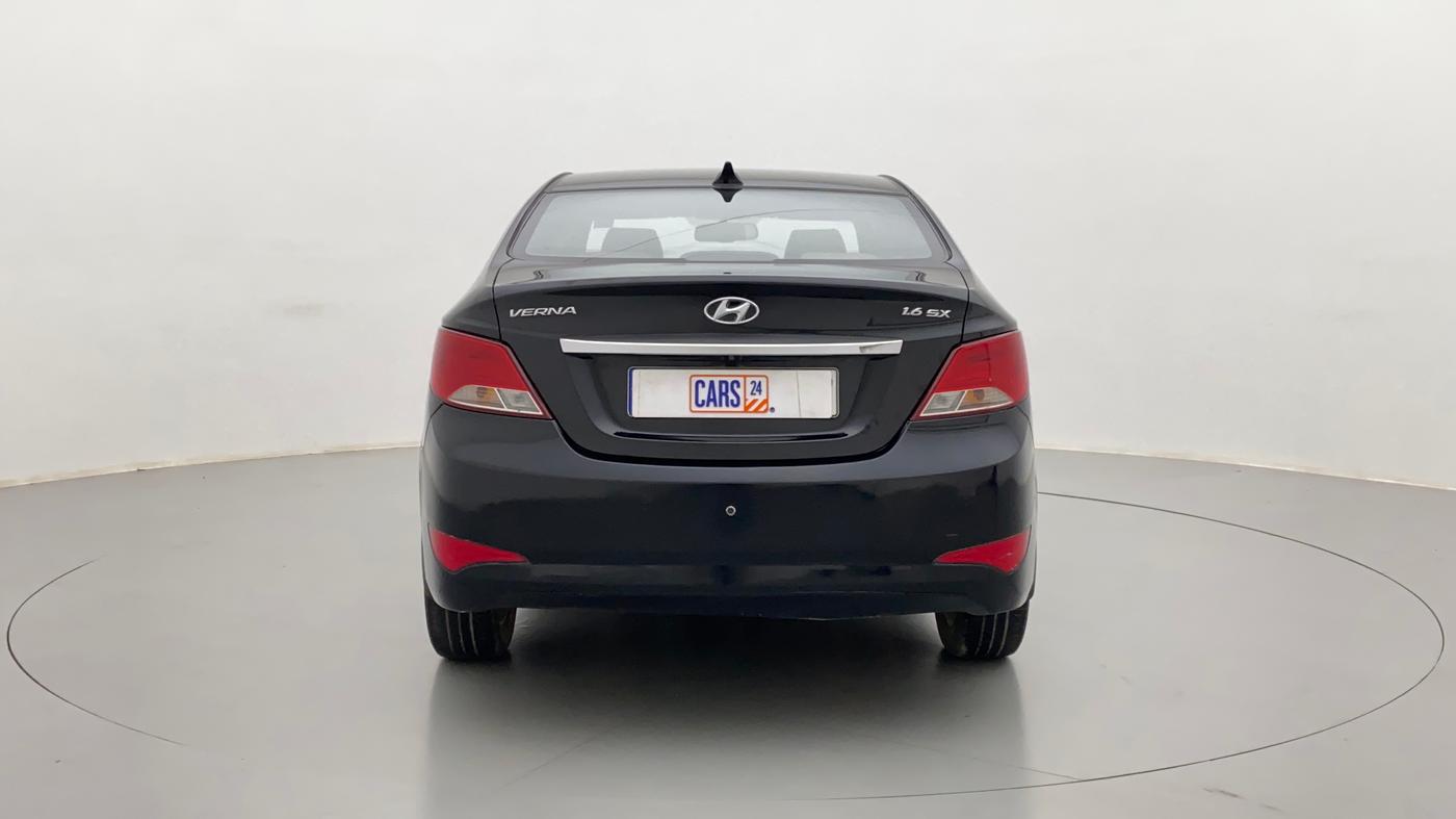 2017 Hyundai Verna FLUIDIC 1.6 SX VTVT, Petrol, Manual, 84,183 km, Back/Rear
