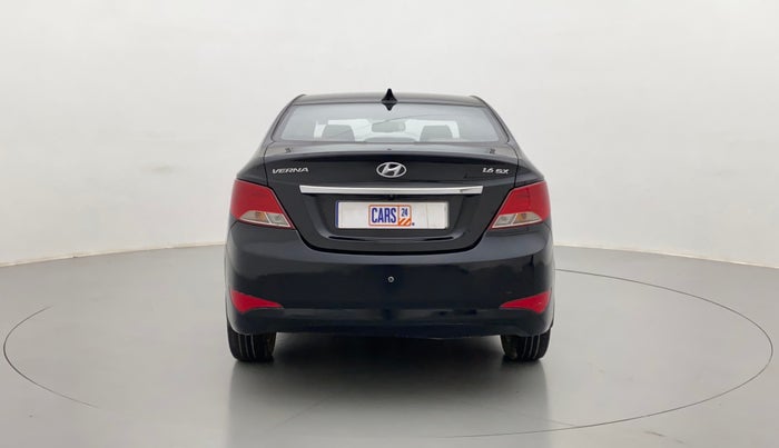 2017 Hyundai Verna FLUIDIC 1.6 SX VTVT, Petrol, Manual, 84,183 km, Back/Rear