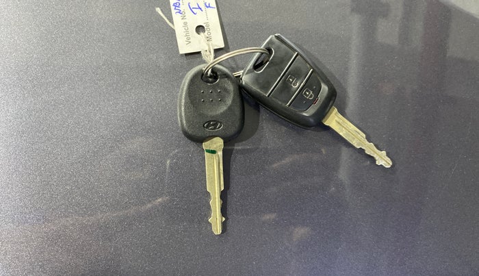 2019 Hyundai Grand i10 MAGNA 1.2 KAPPA VTVT, Petrol, Manual, 8,320 km, Key Close Up