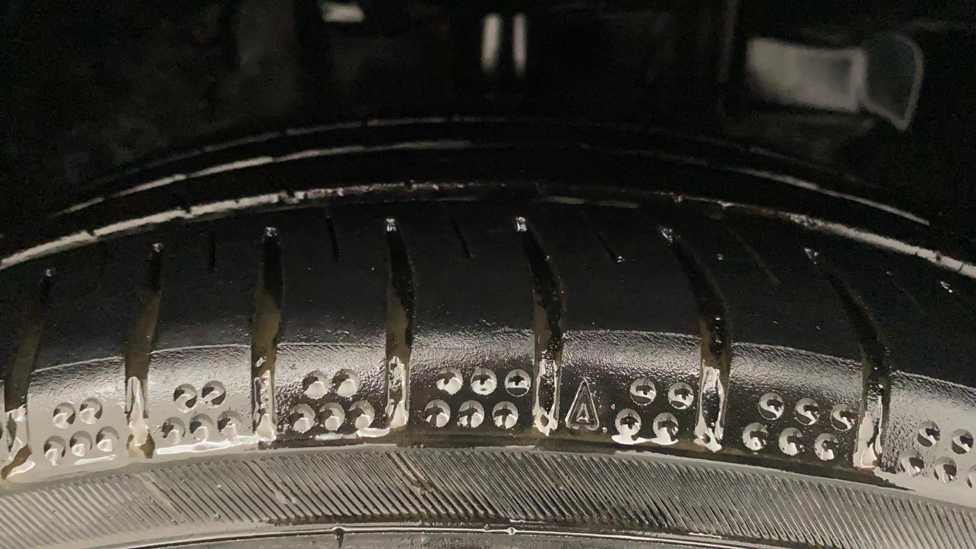 2019 Tata TIGOR XZ PLUS PETROL, Petrol, Manual, 54,267 km, Right Front Tyre Tread
