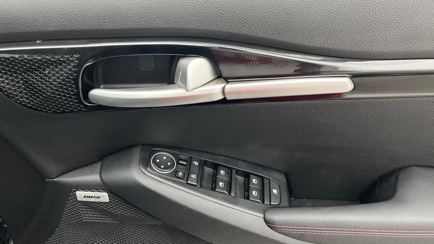 2022 KIA SELTOS GTX PLUS DCT 1.4 PETROL, Petrol, Automatic, 17,279 km, Driver Side Door Panels Control