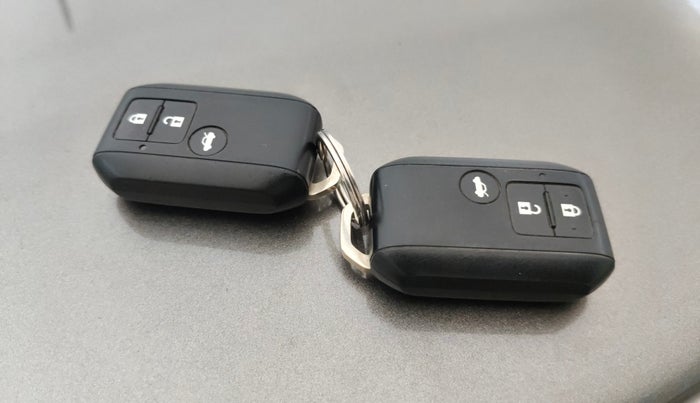 2019 Maruti Dzire ZXI AMT, Petrol, Automatic, 65,597 km, Key Close Up