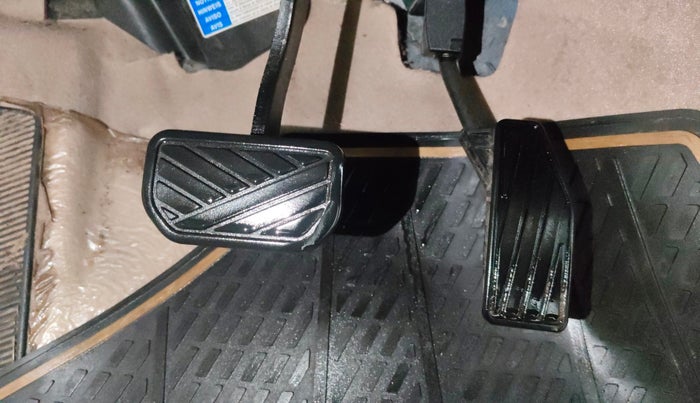 2019 Maruti Dzire ZXI AMT, Petrol, Automatic, 65,597 km, Pedals