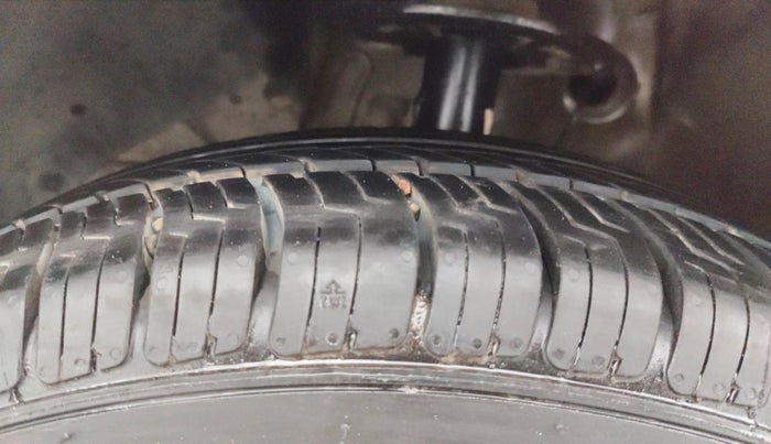 2019 Maruti Dzire ZXI AMT, Petrol, Automatic, 65,597 km, Left Front Tyre Tread
