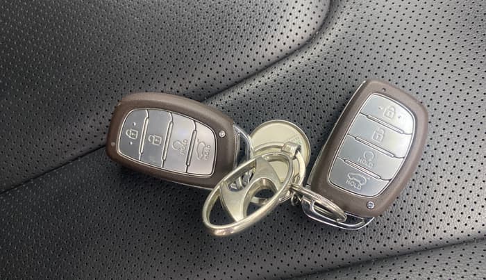 2023 Hyundai Creta SX (O) 1.4 TURBO DCT, Petrol, Automatic, 26,136 km, Key Close Up
