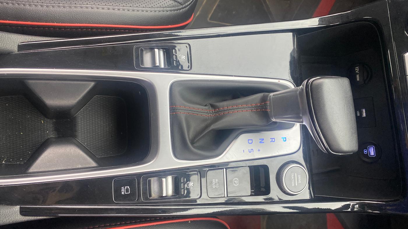 2023 Hyundai Creta SX (O) 1.4 TURBO DCT, Petrol, Automatic, 26,136 km, Gear Lever