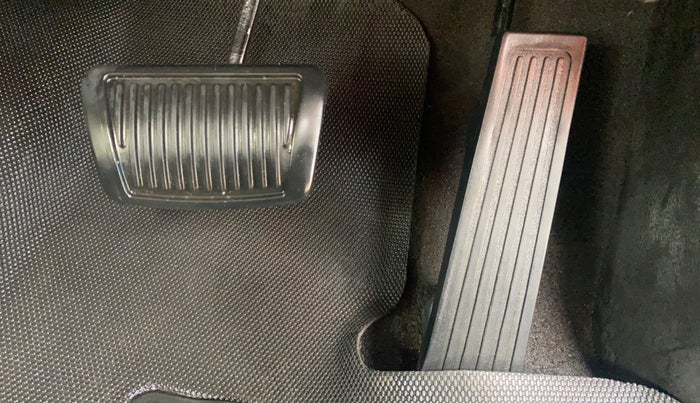 2014 Hyundai Santa Fe 4 WD AT, Diesel, Automatic, 88,620 km, Pedals