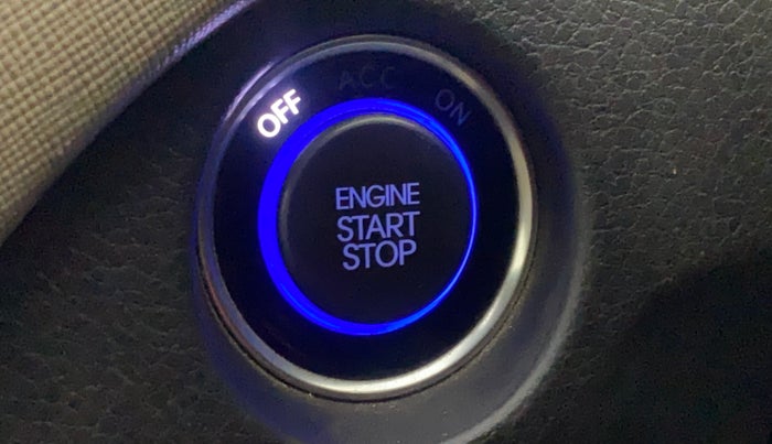 2014 Hyundai Santa Fe 4 WD AT, Diesel, Automatic, 88,620 km, Keyless Start/ Stop Button