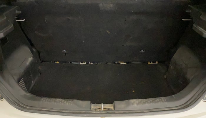 2018 Maruti IGNIS SIGMA 1.2, Petrol, Manual, 37,444 km, Boot Inside