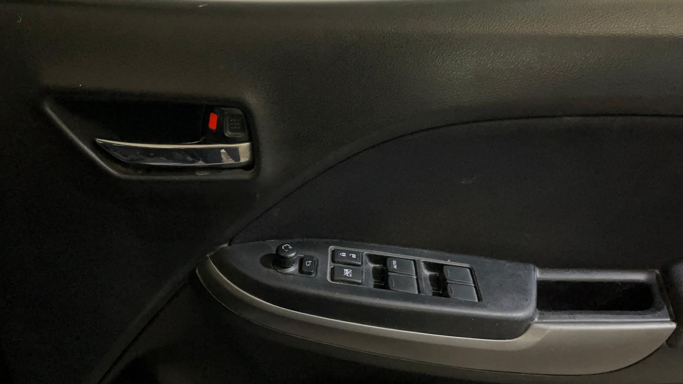 2019 Maruti Baleno DELTA PETROL 1.2, Petrol, Manual, 51,805 km, Driver Side Door Panels Control