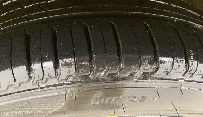 2020 Tata Tiago XZ PLUS PETROL, Petrol, Manual, 95,116 km, Left Front Tyre Tread