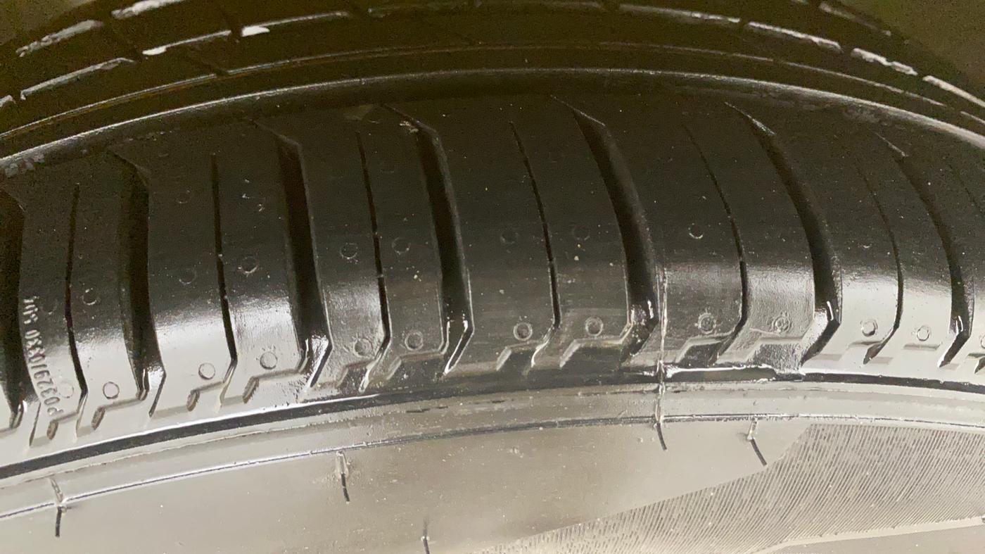 2020 Tata Tiago XZ PLUS PETROL, Petrol, Manual, 95,116 km, Right Front Tyre Tread