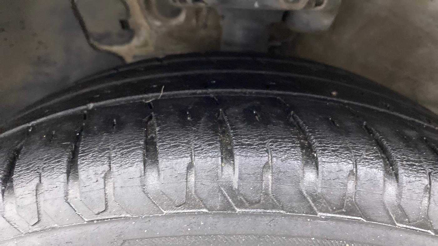 2018 Hyundai Verna 1.6 CRDI SX + AT, Diesel, Automatic, 75,269 km, Left Front Tyre Tread