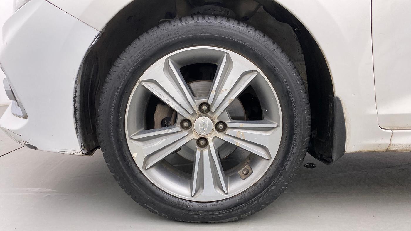 2018 Hyundai Verna 1.6 CRDI SX + AT, Diesel, Automatic, 75,269 km, Left Front Wheel
