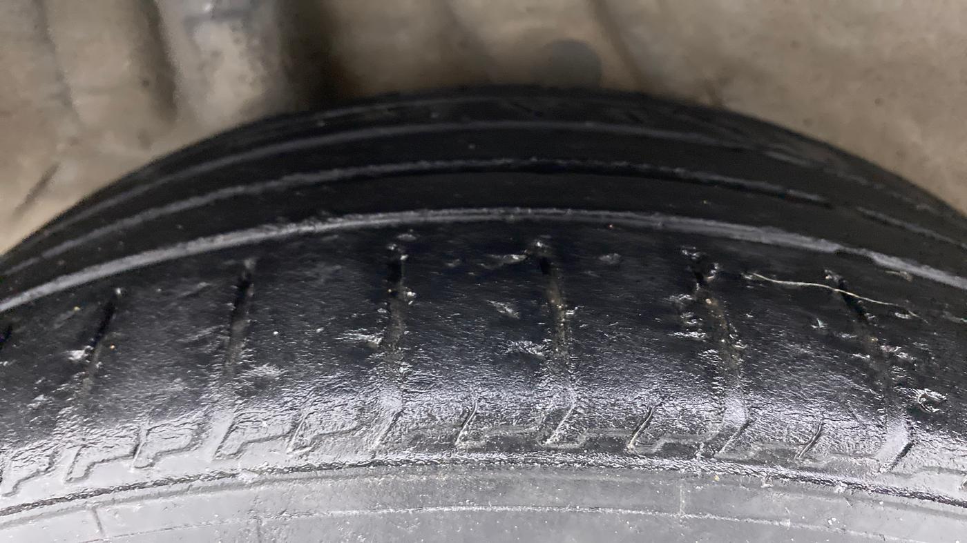 2018 Hyundai Verna 1.6 CRDI SX + AT, Diesel, Automatic, 75,269 km, Right Rear Tyre Tread