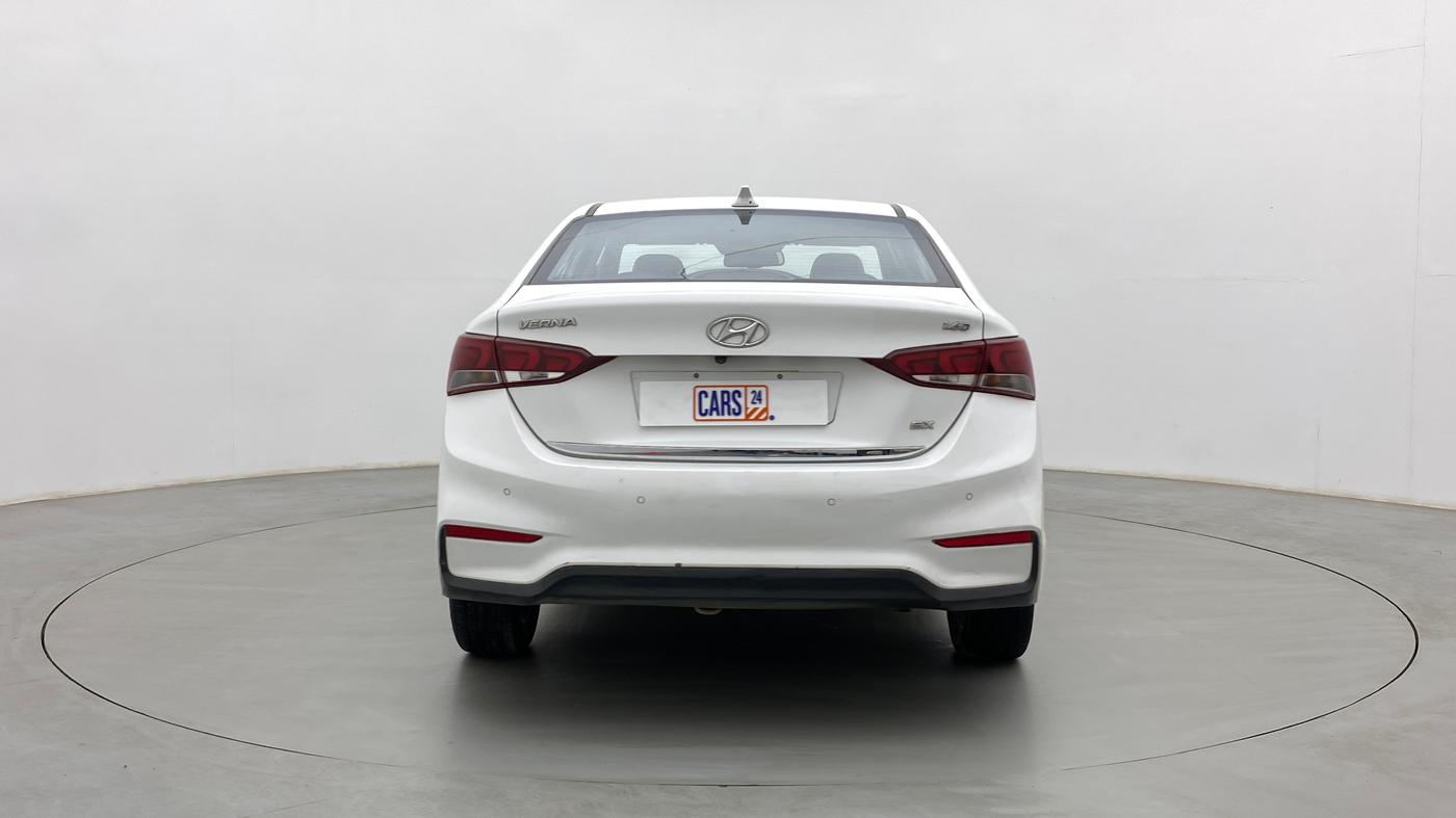 2018 Hyundai Verna 1.6 CRDI SX + AT, Diesel, Automatic, 75,269 km, Back/Rear