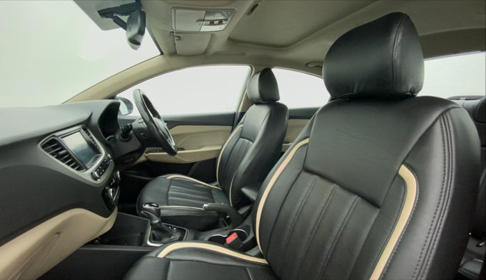 2018 Hyundai Verna 1.6 CRDI SX + AT, Diesel, Automatic, 75,269 km, Right Side Front Door Cabin