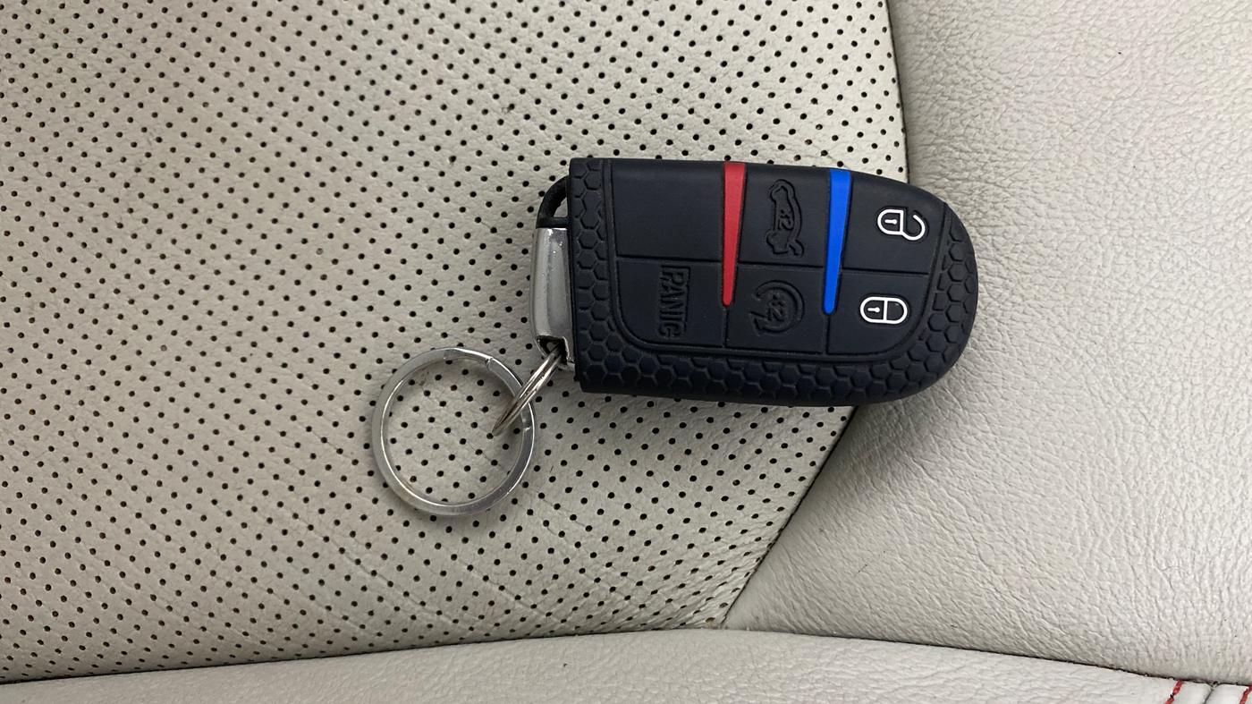 2018 Jeep Compass LIMITED 1.4 PETROL AT, Petrol, Automatic, 1,00,933 km, Key Close Up