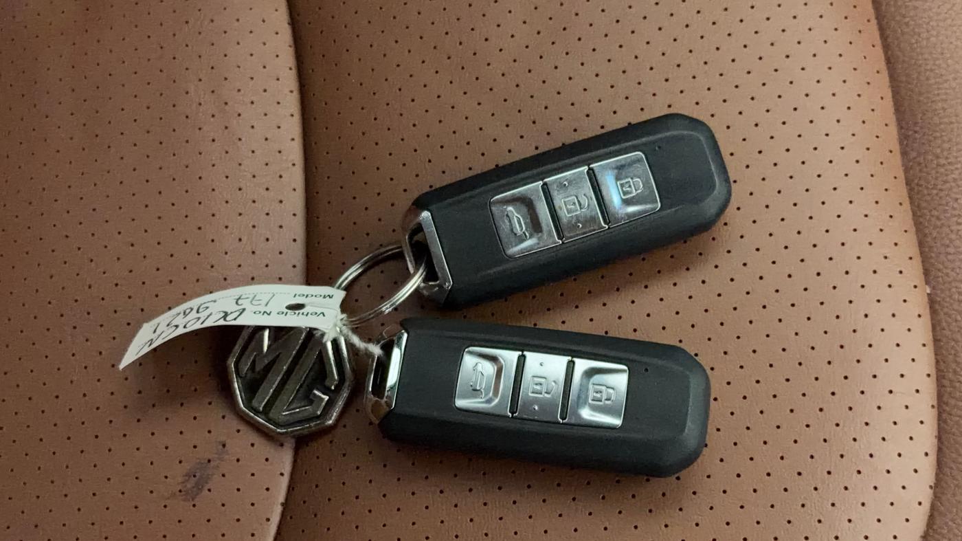 2020 MG HECTOR PLUS SHARP 1.5 PETROL TURBO DCT 6-STR, Petrol, Automatic, 61,023 km, Key Close Up