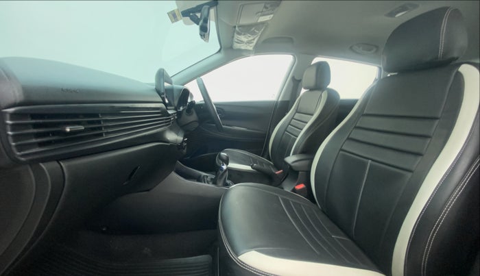 2021 Hyundai NEW I20 ASTA 1.2 MT, Petrol, Manual, 12,483 km, Right Side Front Door Cabin