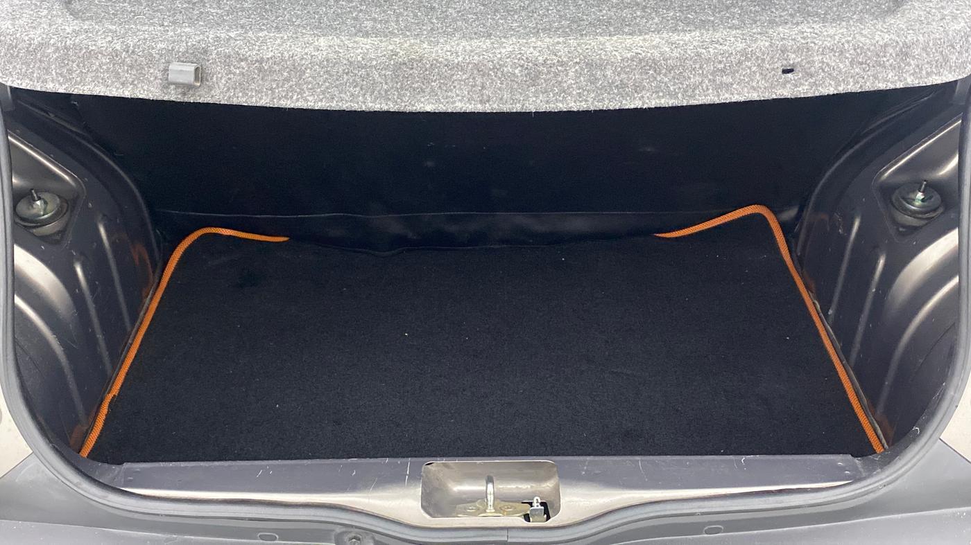 2018 Renault Kwid CLIMBER 1.0, Petrol, Manual, 14,878 km, Boot Inside