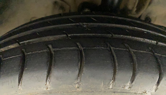 2018 Tata Tiago XE PETROL, Petrol, Manual, 42,867 km, Right Front Tyre Tread