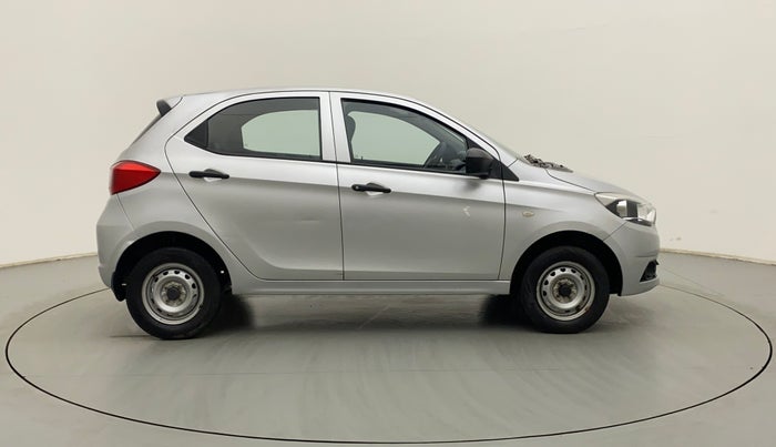 2018 Tata Tiago XE PETROL, Petrol, Manual, 42,867 km, Right Side View