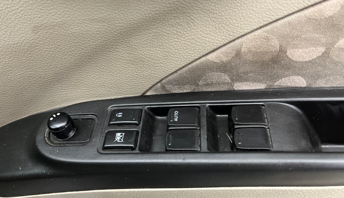 2017 Maruti Celerio ZXI AMT, Petrol, Automatic, 39,972 km, Driver Side Door Panels Control