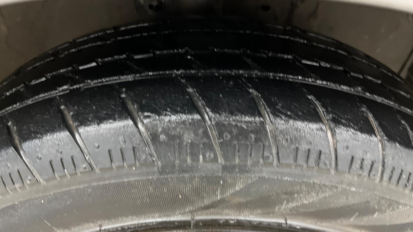 2017 Maruti Celerio ZXI AMT, Petrol, Automatic, 39,972 km, Right Front Tyre Tread