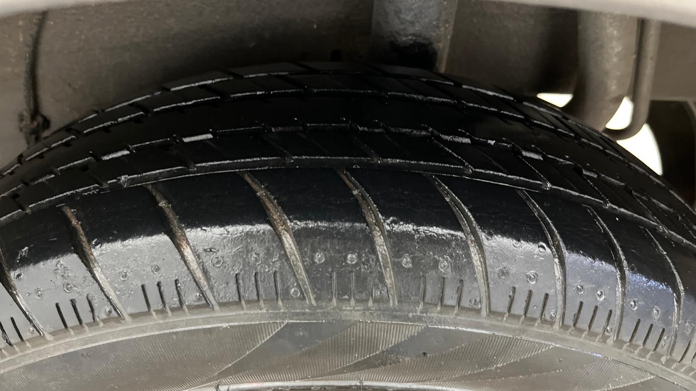 2017 Maruti Celerio ZXI AMT, Petrol, Automatic, 39,972 km, Left Rear Tyre Tread