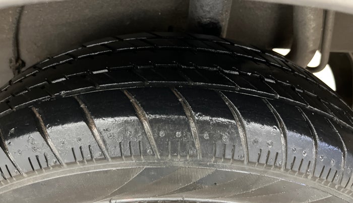 2017 Maruti Celerio ZXI AMT, Petrol, Automatic, 39,972 km, Left Rear Tyre Tread