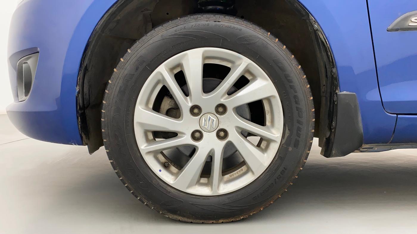 2013 Maruti Swift ZXI, Petrol, Manual, 55,816 km, Left Front Wheel
