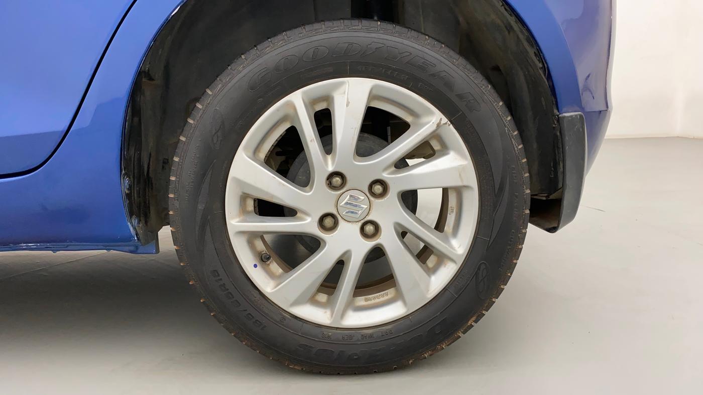 2013 Maruti Swift ZXI, Petrol, Manual, 55,816 km, Left Rear Wheel