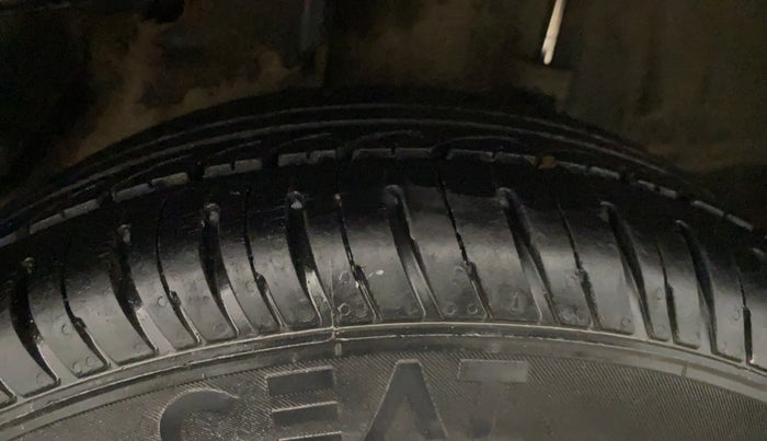 2013 Honda Brio S MT, Petrol, Manual, 83,654 km, Left Rear Tyre Tread