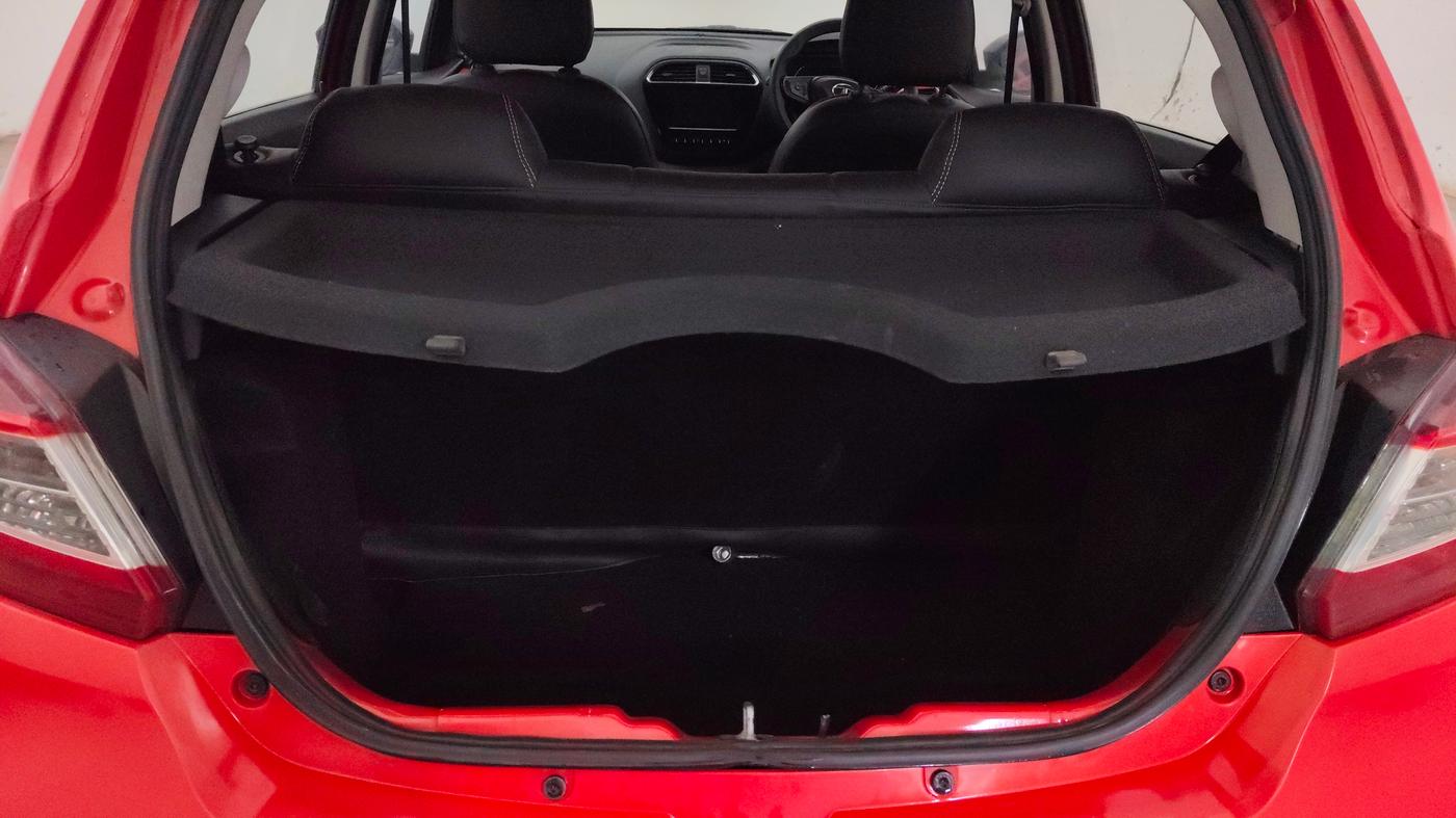 2020 Tata Tiago XZA PLUS PETROL, Petrol, Automatic, 33,895 km, Boot Inside
