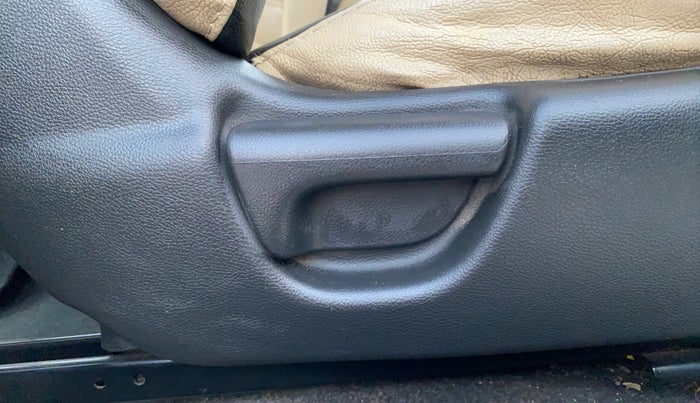 2015 Honda Jazz 1.2L I-VTEC V, Petrol, Manual, 89,883 km, Driver Side Adjustment Panel