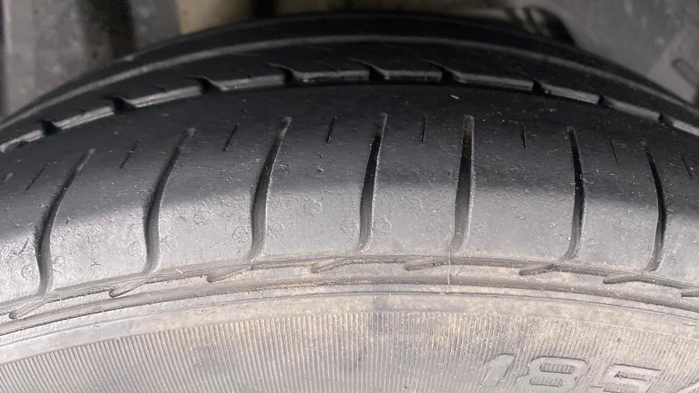 2018 Ford FREESTYLE TITANIUM Plus 1.5 TDCI MT, Diesel, Manual, 37,125 km, Right Rear Tyre Tread