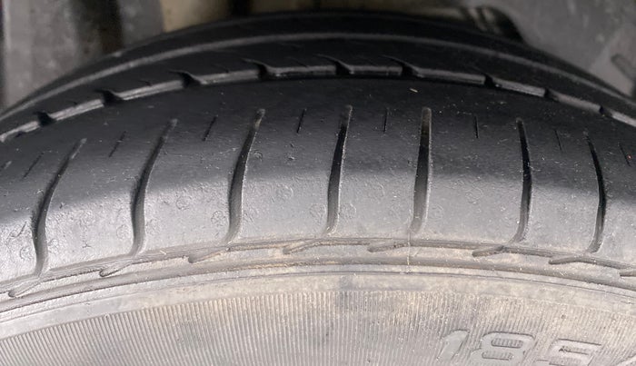 2018 Ford FREESTYLE TITANIUM Plus 1.5 TDCI MT, Diesel, Manual, 37,125 km, Right Rear Tyre Tread