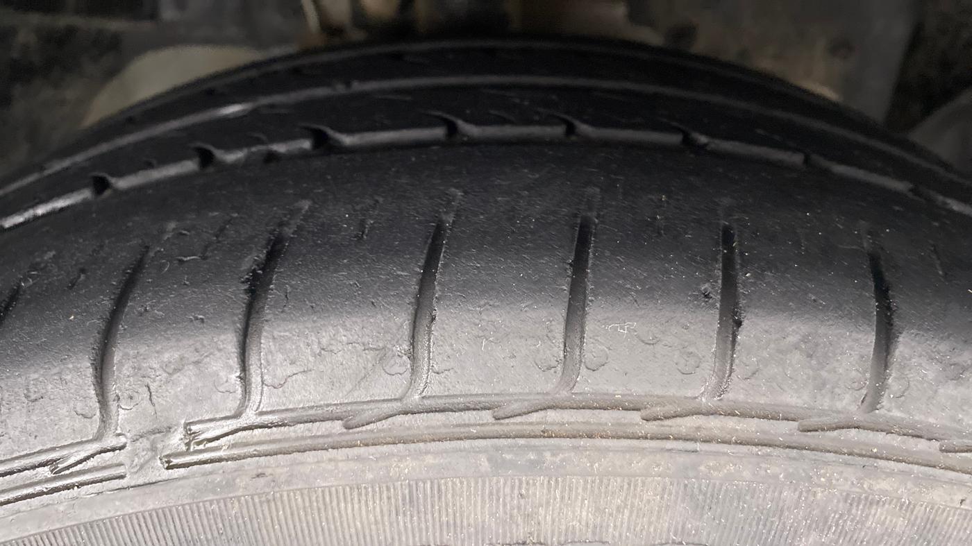 2018 Ford FREESTYLE TITANIUM Plus 1.5 TDCI MT, Diesel, Manual, 37,125 km, Right Front Tyre Tread