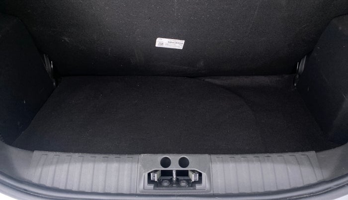 2018 Ford FREESTYLE TITANIUM Plus 1.5 TDCI MT, Diesel, Manual, 37,125 km, Boot Inside