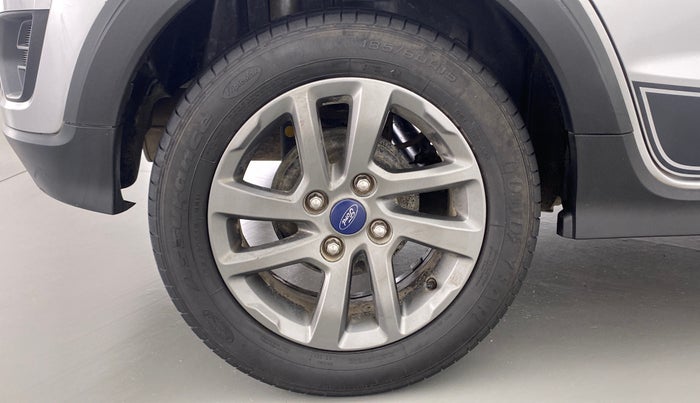 2018 Ford FREESTYLE TITANIUM Plus 1.5 TDCI MT, Diesel, Manual, 37,125 km, Right Rear Wheel