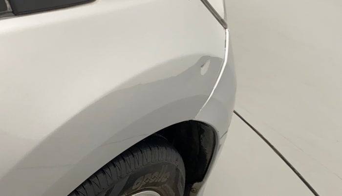 2012 Honda Jazz 1.2 L I-VTEC SELECT, Petrol, Manual, 1,09,591 km, Right fender - Slightly dented