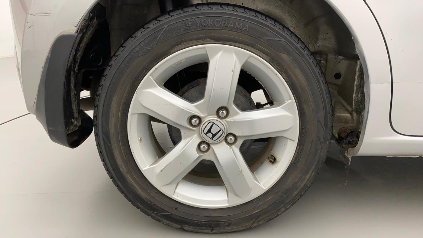 2012 Honda Jazz 1.2 L I-VTEC SELECT, Petrol, Manual, 1,09,591 km, Right Rear Wheel