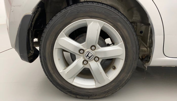2012 Honda Jazz 1.2 L I-VTEC SELECT, Petrol, Manual, 1,09,591 km, Right Rear Wheel