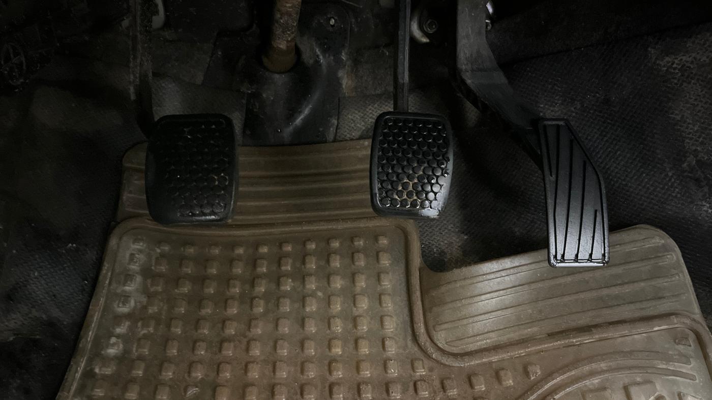 2016 Maruti Alto K10 VXI, Petrol, Manual, 65,753 km, Pedals